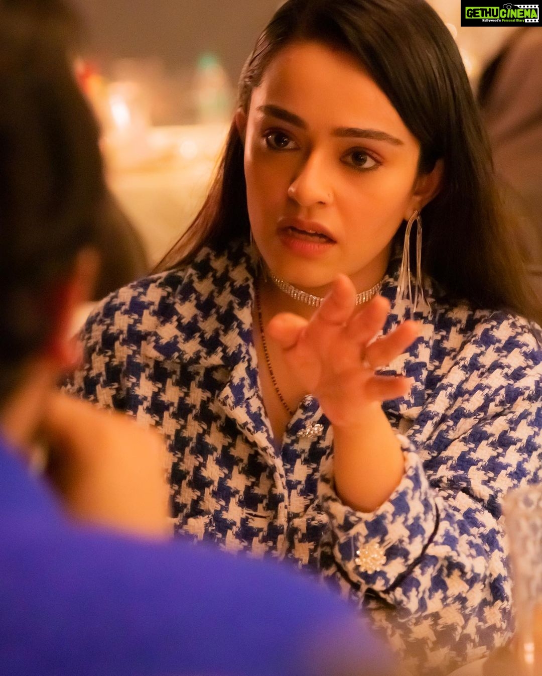 Apoorva Arora Instagram - Did you guys meet Bhavna yet? Watch my short film ‘Badboli Bhavna’ on Amazon mini tv RIGHT NOW! Director- @pranjal.dua Writers- @prawnchilli @ma_jyotanwaali Starring- @apooarora @ankushbahuguna