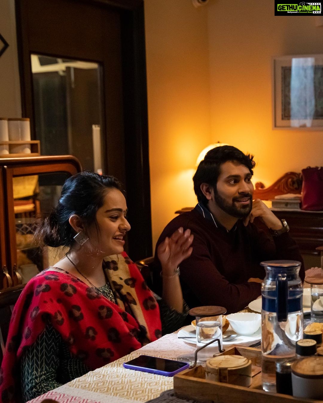 Apoorva Arora Instagram - Did you guys meet Bhavna yet? Watch my short film ‘Badboli Bhavna’ on Amazon mini tv RIGHT NOW! Director- @pranjal.dua Writers- @prawnchilli @ma_jyotanwaali Starring- @apooarora @ankushbahuguna