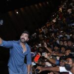 Arun Vijay Instagram – Always so heartwarming to come meet and even more special to watch/launch the trailer of #Sinam with fans!!❤️🤗
 Thank you for the love #Coimbatore!!❤️🙏🏽
#SinamPromotionalTour
#SinamFromSept16th