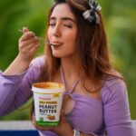 Ashnoor Kaur Instagram - Peanut butter so creamyyyy with the right amount of crunch, that I just can’t resist 🤌🏻 Grab my favourite all natural peanut butter today!! Available at pintola.in, Amazon and Flipkart 🛒