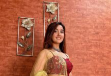Ashnoor Kaur Instagram - #NavratriLook2022 ♥️ 1,2 or 3? . . . Wearing @manishkumar330_