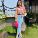 Ashnoor Kaur Instagram - Waiting for 5pm, tomorrow like👀🧿🤍