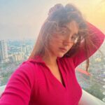 Ashnoor Kaur Instagram - Windy days, Sunkissed face… But the wind gushing through my hair like a blaze💨 (P.S. DONT miss the last picture🤣)