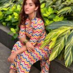 Ashnoor Kaur Instagram - Happy Choti Diwali🪔🤍 . . . 1,2,3,4 or 5? #ootd #festivevibes #whatiwore Wearing @ambraee_ Jewellery @gehnacloset