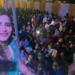 Ashu Reddy Instagram - Maybe this is called Love 💗 feeling blessed to meet you all here at Rajamundry today♥️ #ashureddy #events #grateful #thankful Rajahmundry