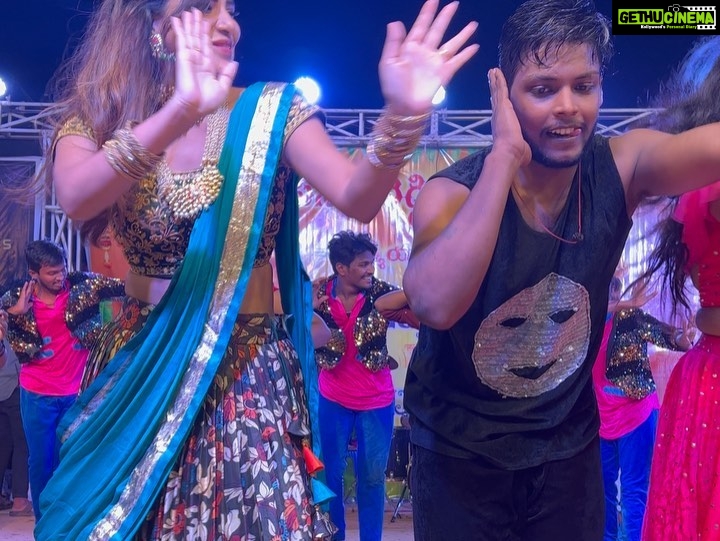 Ashu Reddy Instagram - Maybe this is called Love 💗 feeling blessed to meet you all here at Rajamundry today♥️ #ashureddy #events #grateful #thankful Rajahmundry