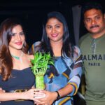 Ashu Reddy Instagram - People who made my birthday special ♥️🧿 #ashureddy #birthday2022 #linkinbio 🍀