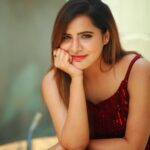 Ashu Reddy Instagram - Would you take me for a coffee? I promise i'd stare at you the same way..! ☺️♥️ #ashureddy @naveen_photography_official 🎥☀️💕