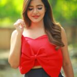 Ashu Reddy Instagram - Darling I'm a nightmare dressed like a day dream 💭👹🎊 #ashureddy #photooftheday #photoeveryday @naveen_photography_official 🎥♥️
