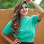 Ashu Reddy Instagram - Don't stop until you're proud of yourself 🙋🏻‍♀️♥️ #ashureddy #photooftheday #photoeveryday @naveen_photography_official 🎥