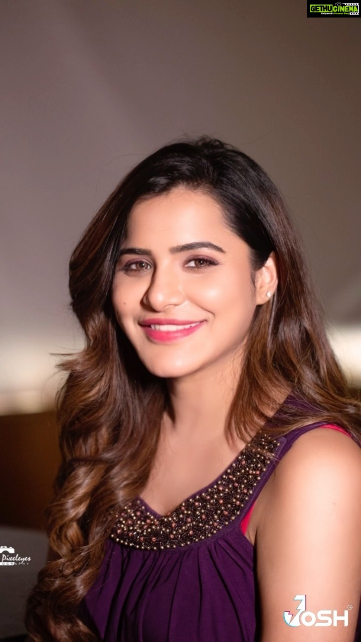 Ashu Reddy Instagram - #dilkokaraaraaya #ashureddy #reels @officialjoshapp @joshapp.telugu @sai_pixeleyesphotography