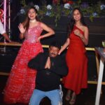 Ashu Reddy Instagram - Gratitude and respect doubles as we meet right people in life..!!♥️ @rgvzoomin @block22club #mybirthday2021 #ashureddy #ashuboldrgv #rgv #rgvthuglife 😊❤️ @naveen_photography_official @acasaevents @24framesphotography_official BLOCK 22