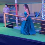 Ashu Reddy Instagram - My first ever Teaser and Audio Launch function as an Anchor, this will be very special to me, I personally thank each and everyone who got me till here, feeling really good today ♥️❤️ #feelinggrateful #ashureddy #thankfulalways 🙏🏻🥳 Nellore