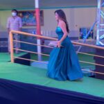 Ashu Reddy Instagram - My first ever Teaser and Audio Launch function as an Anchor, this will be very special to me, I personally thank each and everyone who got me till here, feeling really good today ♥️❤️ #feelinggrateful #ashureddy #thankfulalways 🙏🏻🥳 Nellore