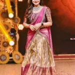 Ashu Reddy Instagram - Be graceful and grateful always ❤️🙏🏻 #ashureddy #positivevibes