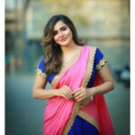 Ashu Reddy Instagram - I don't know why, I like to smile when I look at you ❤️ #ashureddy