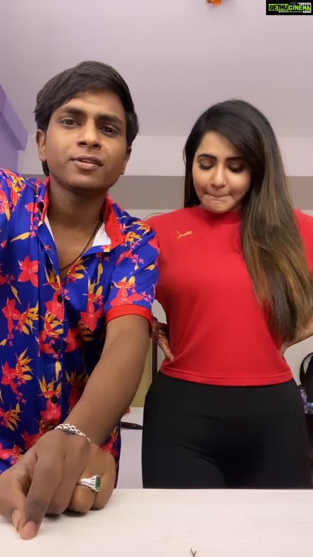 Ashu Reddy Instagram - Em gnani em antav 😂 @gyaneshwar_putta