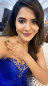 Ashu Reddy Instagram - My dil goes ummm..!! #ashureddy