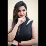Ashu Reddy Instagram – I can’t stop staring at you ❤️ Maybe this is love 💕 #ashureddy