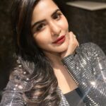 Ashu Reddy Instagram - Just a portrait 💃🏻🌹 #ashureddy