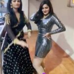 Ashu Reddy Instagram - DJ patalatho🤣 @jordarsujatha @jabardasth_ajay follow me on @officialjoshapp #joshmeinaaja❤️ 💃🏻