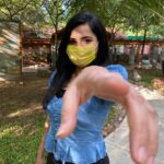 Ashu Reddy Instagram – Hey you! Whats up? 🍁🌹