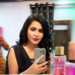 Ashu Reddy Instagram - • Know your worth, then add tax • #ashureddy ❤️😎