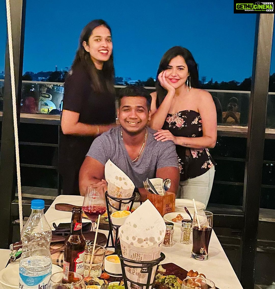 Ashu Reddy Instagram - Love and Shangriaa is all you need sometimes 🍷💋 🎊