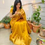 Ashu Reddy Instagram - Happy Diwali 🪔 #staysafe 🎁 #ashureddy 🌹