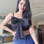 Ashu Reddy Instagram - 🌹🌹 Cute little top from @fashionwithfusion 🌹🌹 #collaboration #ashureddy ☀️