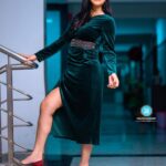 Ashu Reddy Instagram - Peeping through previous years, after entering new one yet again, my birthday ❤️ thank you for this beautiful dress @manviofficialcom MUA by @lush_makeovers PC @24framesphotography_official 🌹
