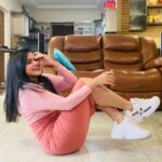 Ashu Reddy Instagram - Sat that side, fell down, sat this side. Sitting is common 😝 #lockdownlife