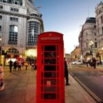 Ashu Reddy Instagram - Central London ♥️ #ashureddy #traveladdict #london🇬🇧 #england #unitedkingdom 🍀 Piccadilly Circus