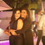 Ashu Reddy Instagram - One of the most memorable day in my life so far. ❤️ #mybirthday 🎂👑🍾 #thankful🙏