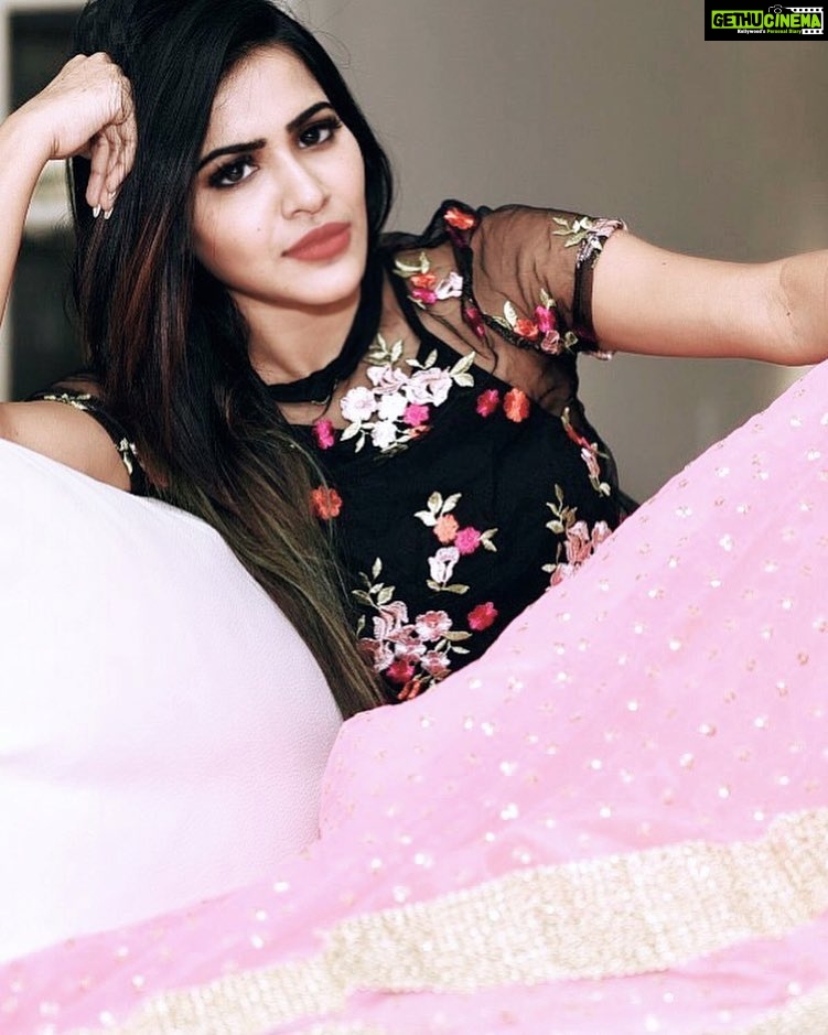 Ashu Reddy Instagram - • Mood right now • 💥🔥 #peacemuchneeded 🌸