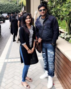 Ashu Reddy Instagram - When your career is strong there’s always strong people behind it. @actormaddy #inspiring ❤️