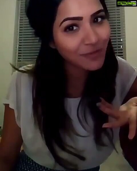 Ashu Reddy Instagram - Love chestunav kada!!😂 not better than my bestie @shariff_yasin #beingpsycho #Justtriedtobeserious