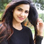 Ashu Reddy Instagram - Ups and downs in your life may make you forget your smile, but your heart always wakes you up to smile ❤️ #positivemindslife 😊