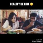 Ashu Reddy Instagram - 😂 Sorry I don't share my forks 🙈🖤 #funnyvines #kushi #powerstar😍 @vishnuchelle 😆🎊