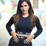 Ashu Reddy Instagram - I slay, I slay and I sllllaaaaaayyyy..!! 😎🎊 #ashureddy #photooftheday #photoeveryday #slay @naveen_photography_official @hairstylistravi 🎊