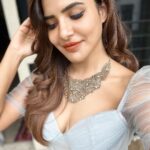 Ashu Reddy Instagram - Feeling like a Little heart 💜🫠 #ashureddy #heartwarrior ♥️