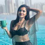 Ashu Reddy Instagram – Simply cool at the pool baby..!! ♥️ #ashureddy #poolday #dubai @auraskypool.dubai 🧸♥️ #travelholic Aura Skypool Dubai