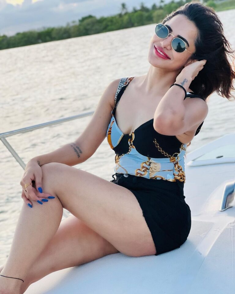 Ashu Reddy Instagram - Miami making me go crazy 🏝😍♥️. #ashureddy #miami #beachvibes #yachtparty #weekendvibes Miami, Florida