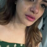 Ashu Reddy Instagram - I miss you mommy🙁 Please send her back soon @divvik ♥️ #ashureddy #missingmom #feelinglonelywithoutyou