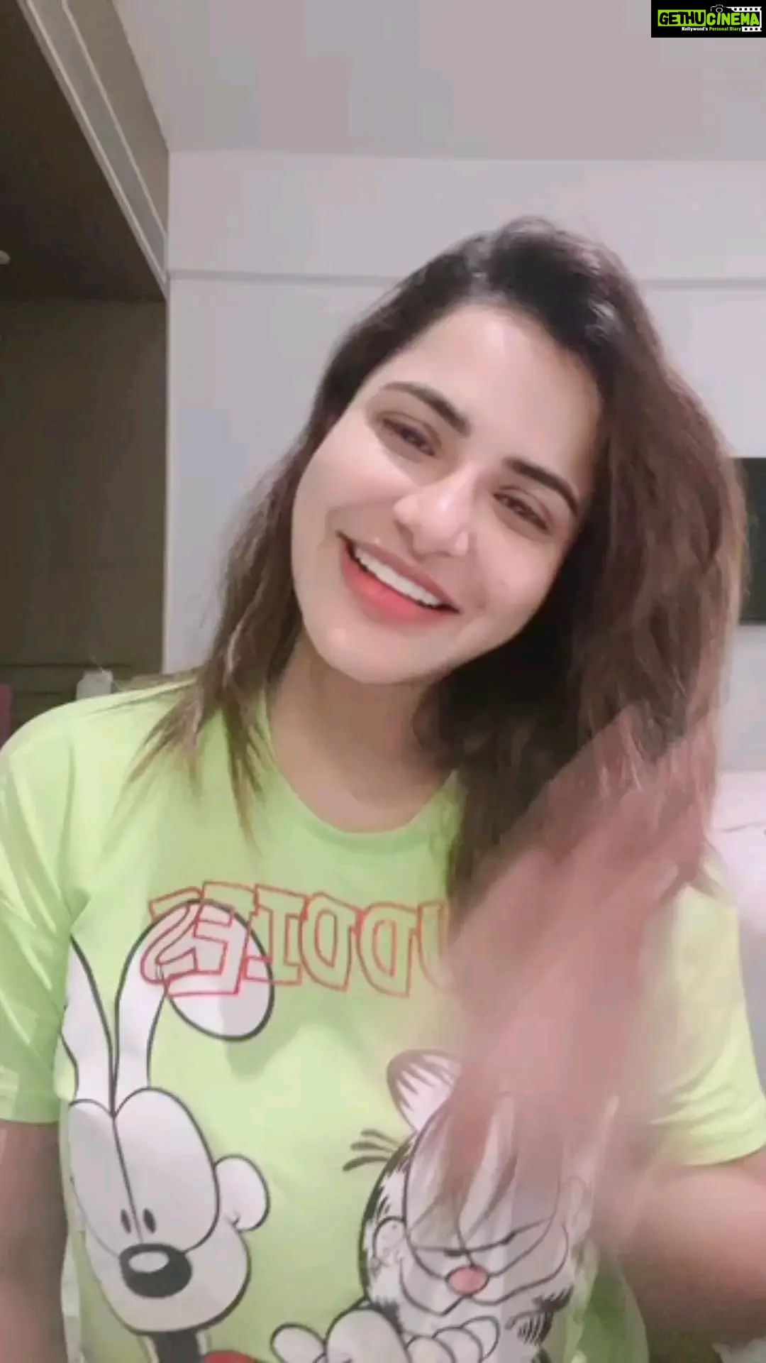 Ashu Reddy Instagram - To All my Friends and Audience I came all the way long with your love and support in this journey of BIG BOSS OTT, I hope this time also you will give me all the support & love by casting your vote which means a lot to me. With lots of love π #Ashureddy π Go cast your votes for her now on Disney hotstar Follow the steps and vote for her 1. login to Disney+Hotstar App 2. Search for Bigg Boss Non Stop 3. Cast your 10 Votes to Ashu Reddy One can cast their 10 Votes per day. Your votes matter alot π Keep supporting Love you allβ€οΈ - Team Ashu Reddy #BiggBossNonStop #biggbosstelugu #biggboss #disneyhotstar #Pichhekistha #bigbossott #foryou #supportashureddy #biggbossashureddy #gamer #warrior #love #support #voteforashureddy #instagram #supportyourashu