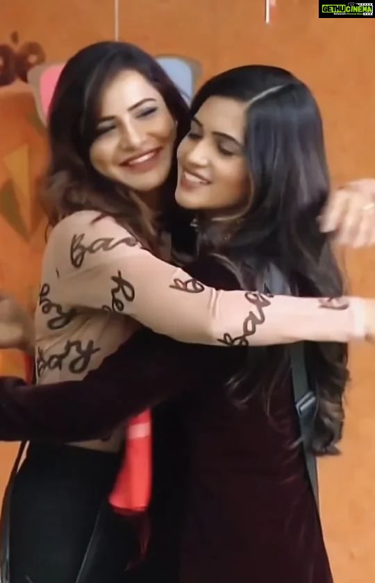 Ashu Reddy Instagram - She understands every one's emotions, She always be for everyone at the right time ❤️ #Ashureddy #BiggBossNonStop #biggbosstelugu #biggboss #disneyhotstar #Pichhekistha #bigbossott #love #instagram #supportashureddy #biggbossashureddy #supportyourashu