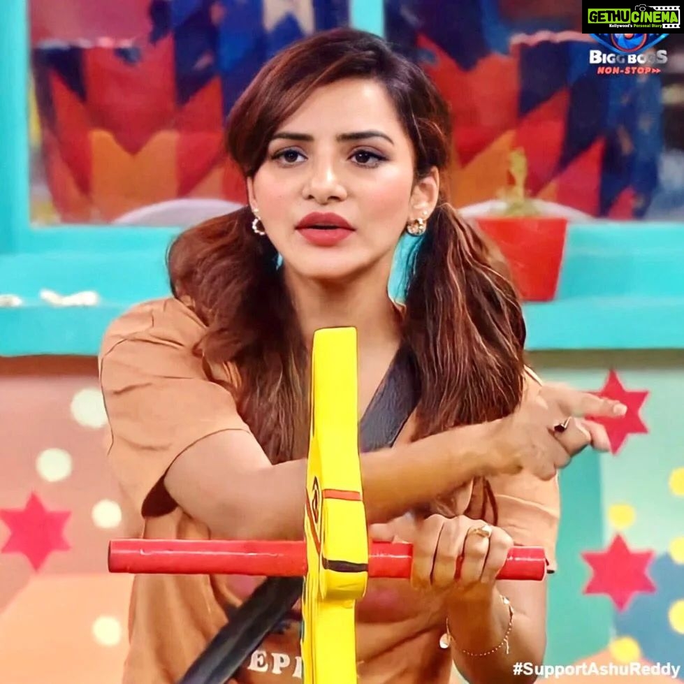 Ashu Reddy Instagram - Champions keep playing until they get it right. #Ashureddy #BiggBossNonStop #biggbosstelugu #biggboss #disneyhotstar #Pichhekistha #bigbossott #fire #instagram #supportashureddy #biggbossashureddy #supportyourashu