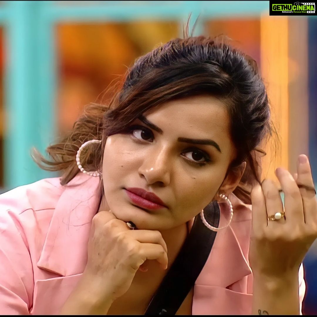 Ashu Reddy Instagram - Day 22 at Biggboss House 🏡 Nomination Day 💥 #Ashureddy #BiggBossNonStop #biggbosstelugu #biggboss #disneyhotstar #Pichhekistha #bigbossott #love #instagram #instapost #supportashureddy #biggbossashureddy #gamer #day