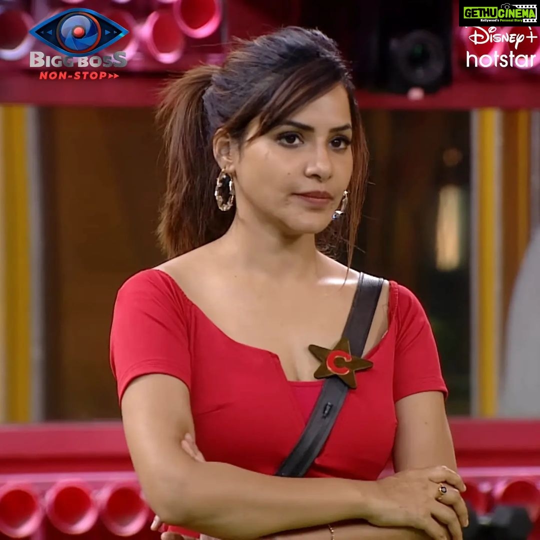 Ashu Reddy Instagram - Not with words not with ego or attitude prove them wrong with your deeds I proved myself becoming the captain of this bb house ✌️ #Ashureddy #BiggBossNonStop #biggbosstelugu #biggboss #disneyhotstar #Pichhekistha #bigbossott #foryou #supportashureddy #biggbossashureddy #instagram #supportyourashu #love #captain