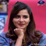 Ashu Reddy Instagram - " Smile "coz we don't know what is gonna happen the next moment...😊 #ashureddy #Pichhekistha #bigboss #bigbosstelugu #BiggBossNonStop #bigbossott #spreadinglove #spreadingsmile #love